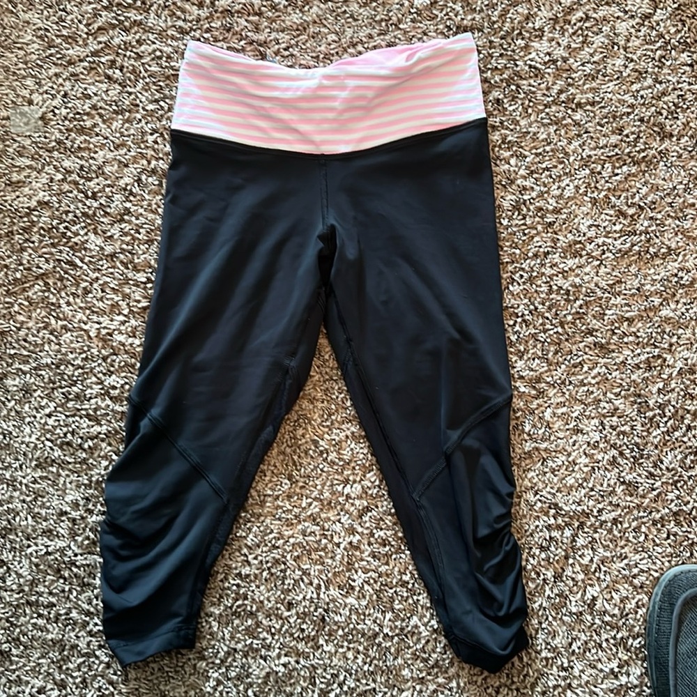Capri Lululemon leggings size 4